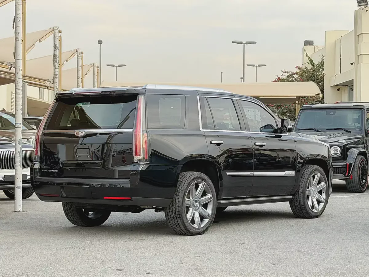 Cadillac Escalade Premium 2015 GCC Specs-3-3