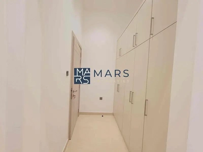 "Spacious 4-Bedroom Master with Majlis in Hoshi for 160K"-12