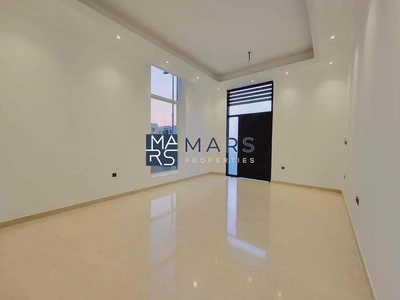 "Spacious 4-Bedroom Master with Majlis in Hoshi for 160K"-4