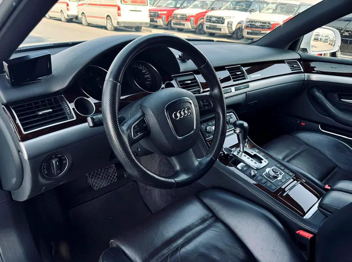 AUDI A8L - 4.2 LTR l 2009 l 98,000KM l CLEAN TITLE l JAPAN IMPORT