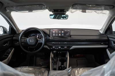 HONDA ACCORD 1.5L TURBO EX-12