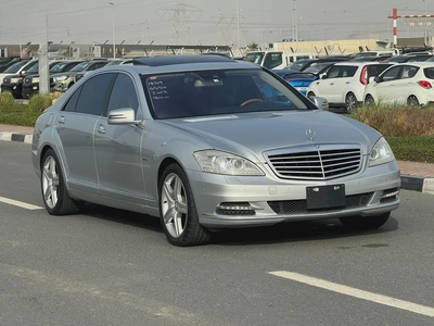 Mercedes-Benz S550 2012 91000km - 4 Auction Grade - Japan Import - Clean Title-0