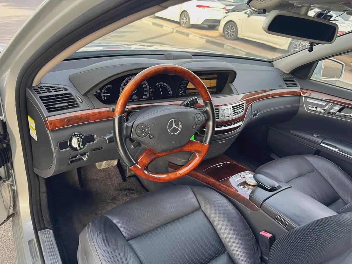 Mercedes-Benz S550 2012 91000km - 4 Auction Grade - Japan Import - Clean Title-6-6