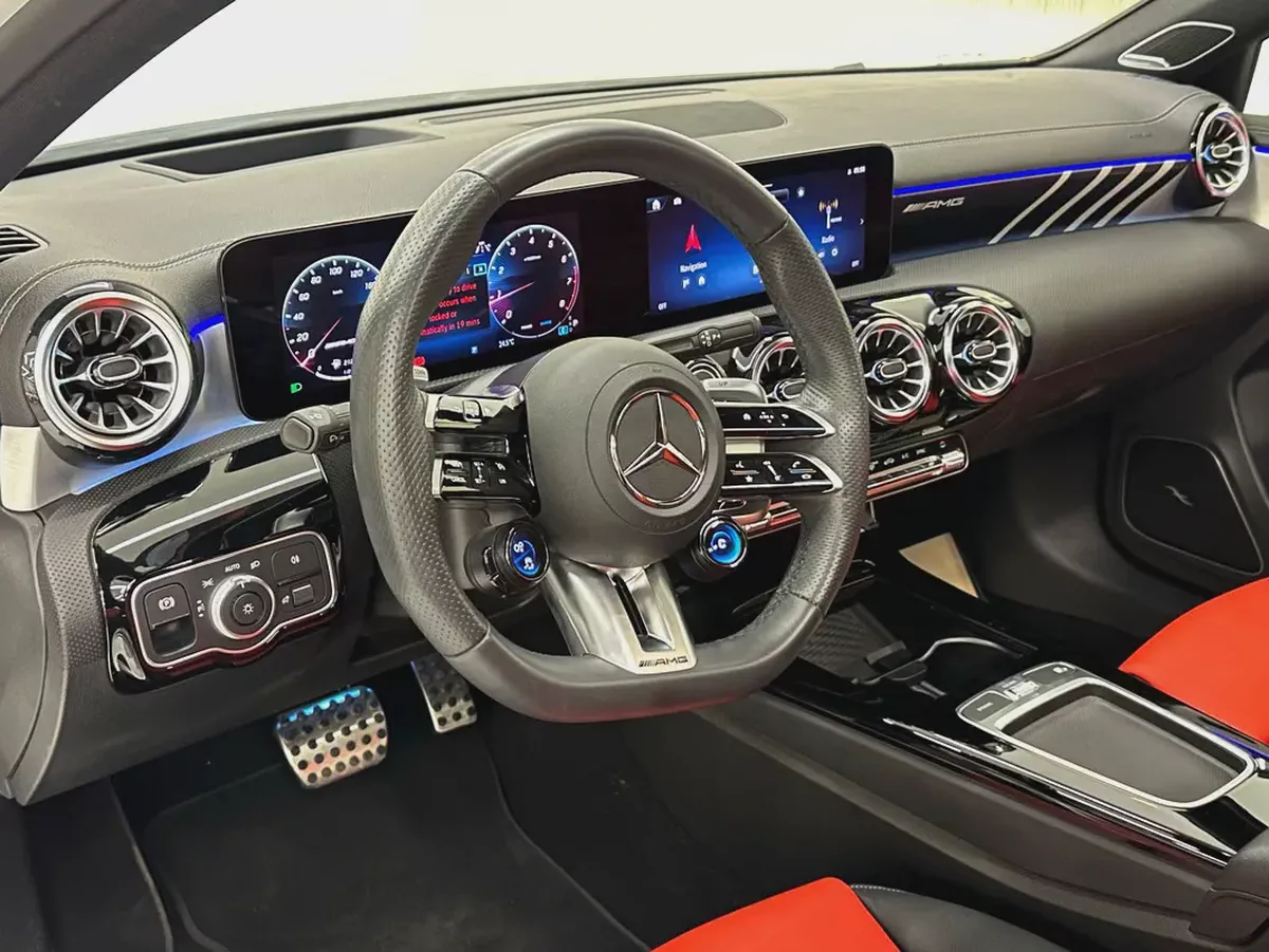 MERCEDES-BENZ A35-( AMG ENGINE) 5000KM-only 2024-UNDER WARRANTY  SERVICE-contract till 105000KM-12-12