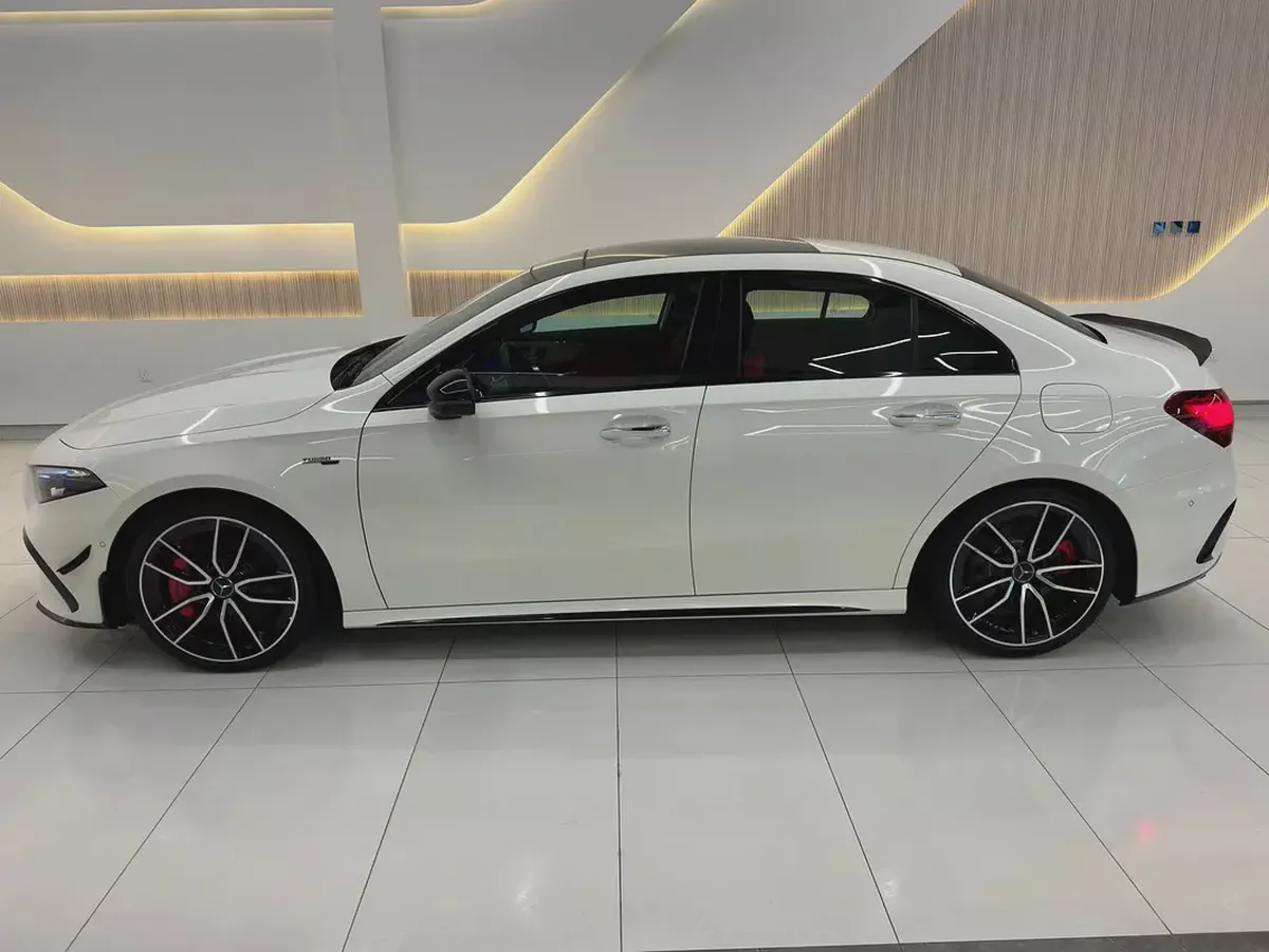MERCEDES-BENZ A35-( AMG ENGINE) 5000KM-only 2024-UNDER WARRANTY  SERVICE-contract till 105000KM-8-8