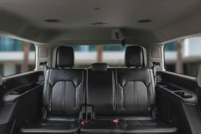 2,057 P.M |  Expedition Platinum | 0% Downpayment | Ford Service History!-12