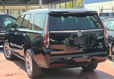 Cadillac Escalade Premium Luxury 6.2L Premium Luxury 2015 GCC - AED 77,000-8