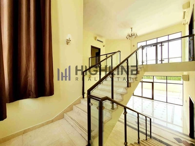 Six Bedroom Brand New Spacious Villa Huge Garden-5