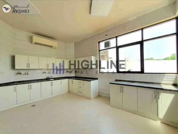 Six Bedroom Brand New Spacious Villa Huge Garden