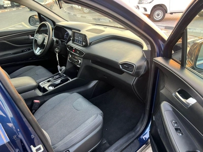 Hyundai Santa Fe 2019 Hyundai Santafe MiOption  2.0L V4 - Apple / Android Play -  AWD 4x4 - 89000 Mileage-12