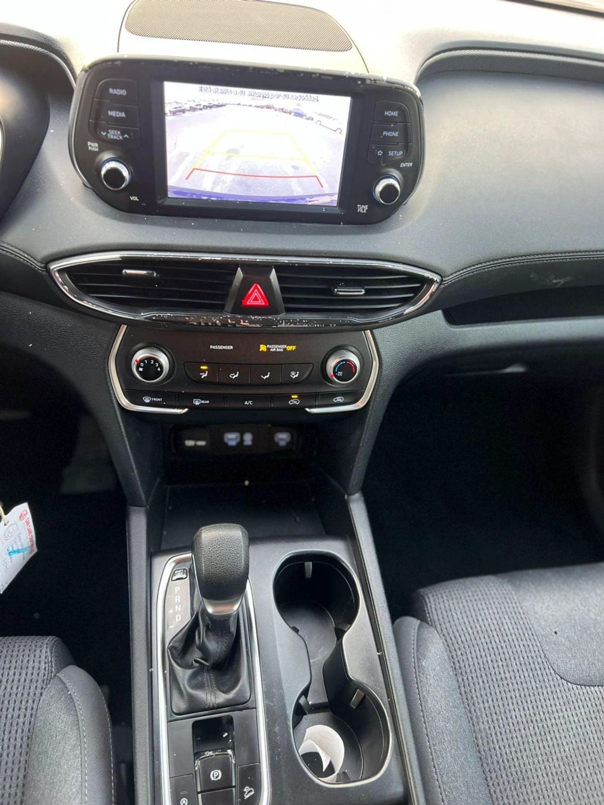 Hyundai Santa Fe 2019 Hyundai Santafe MiOption  2.0L V4 - Apple / Android Play -  AWD 4x4 - 89000 Mileage-18-0
