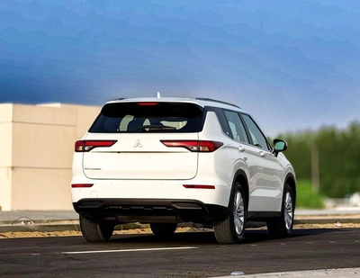 Mitsubishi Outlander Mitsubishi Outlander | 3.0 L | 2023 | GCC | Accident-Free-9