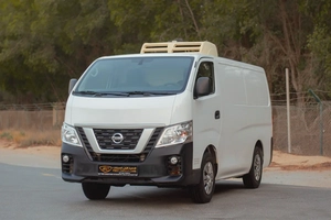 Standard Roof Chiller Van | Manual | GCC Specs | Ref#N32515