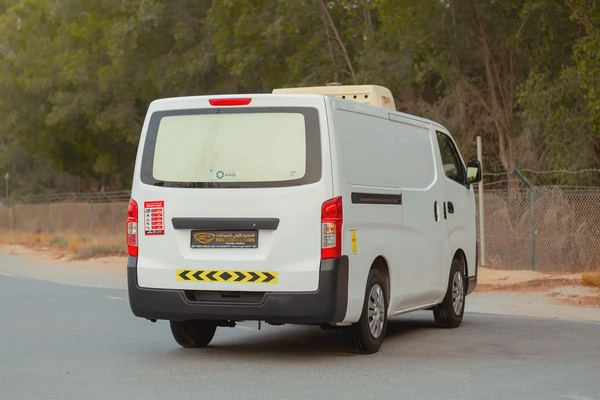 Standard Roof Chiller Van | Manual | GCC Specs | Ref#N32515