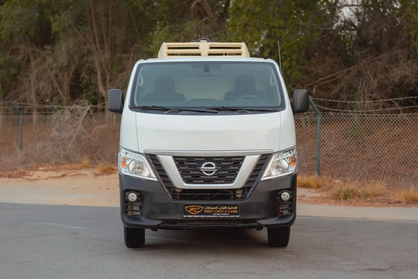 Standard Roof Chiller Van | Manual | GCC Specs | Ref#N32515