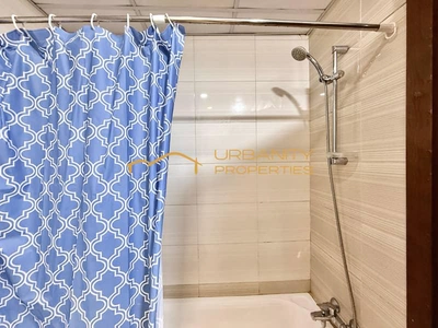 Move-In Ready Furnished Studio on High Floor | Bright & Well-Maintained | Prime Location-6