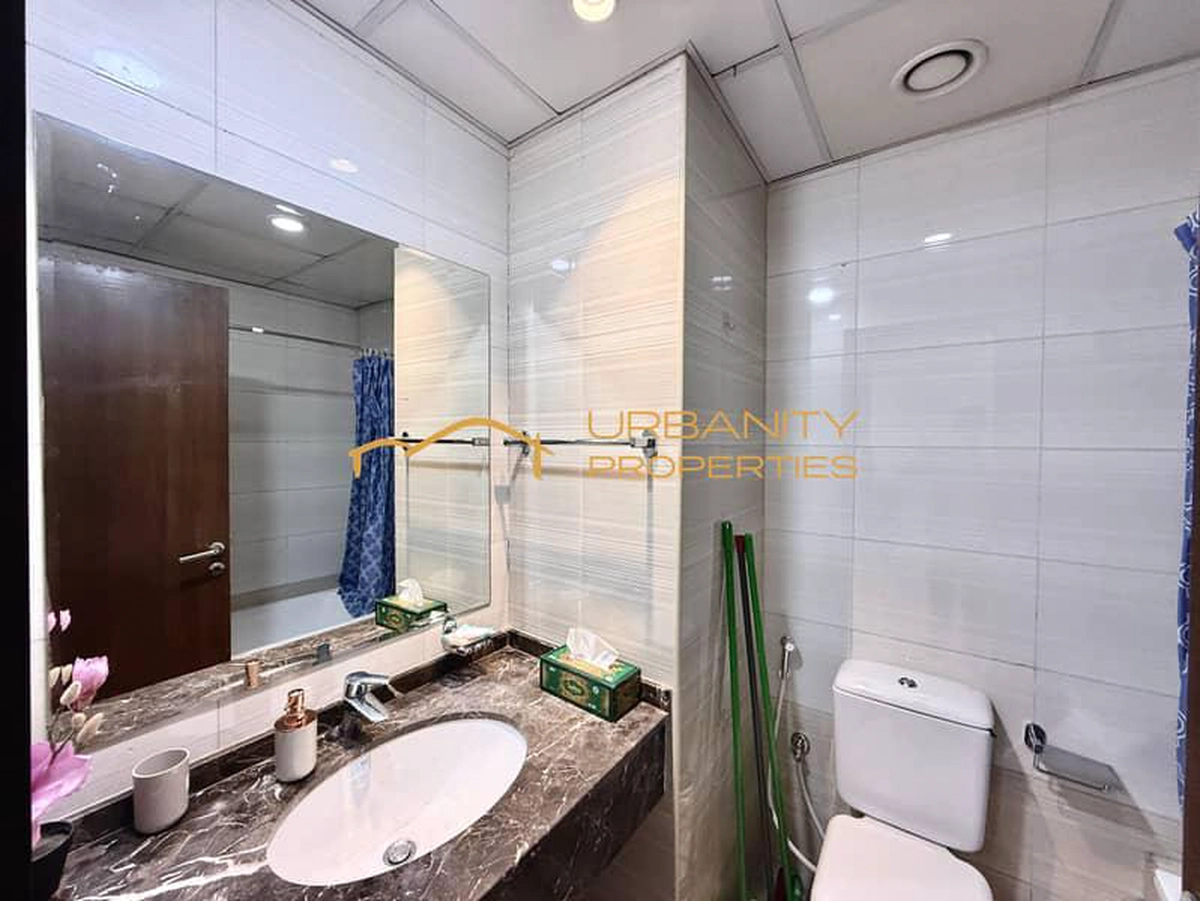 Move-In Ready Furnished Studio on High Floor | Bright & Well-Maintained | Prime Location-5-5