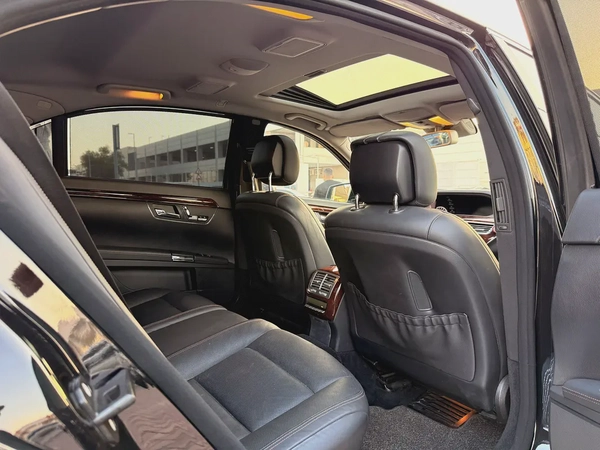 Mercedes-Benz S-Class S 550 2011 Japanese Specs