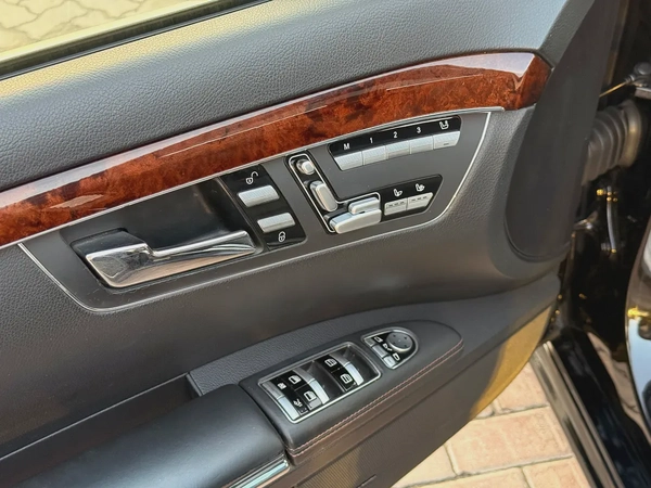 Mercedes-Benz S-Class S 550 2011 Japanese Specs