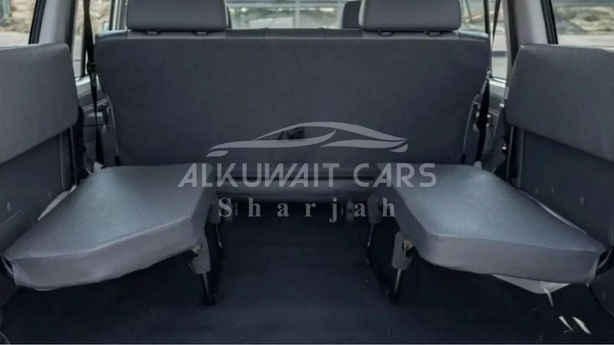 Toyota Land Cruiser 70 5 DOOR 4.2D 2023-11-0