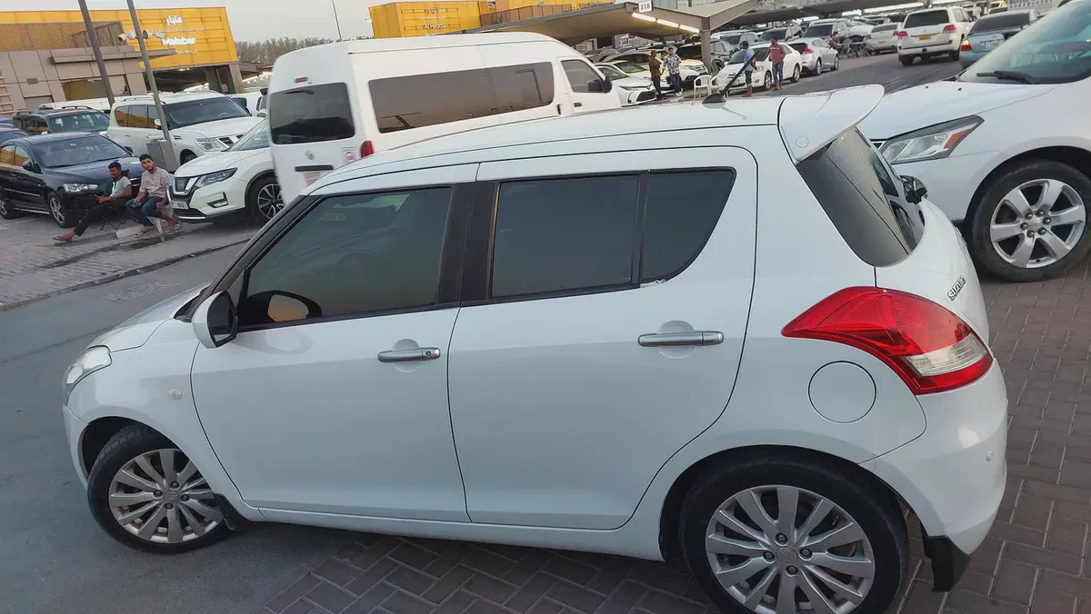 Well Maintained Suzuki Swift 2013 GLX | GCC Specs | Reliable Hatchback-11-11