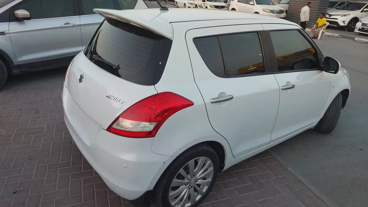 Well Maintained Suzuki Swift 2013 GLX | GCC Specs | Reliable Hatchback-4-4