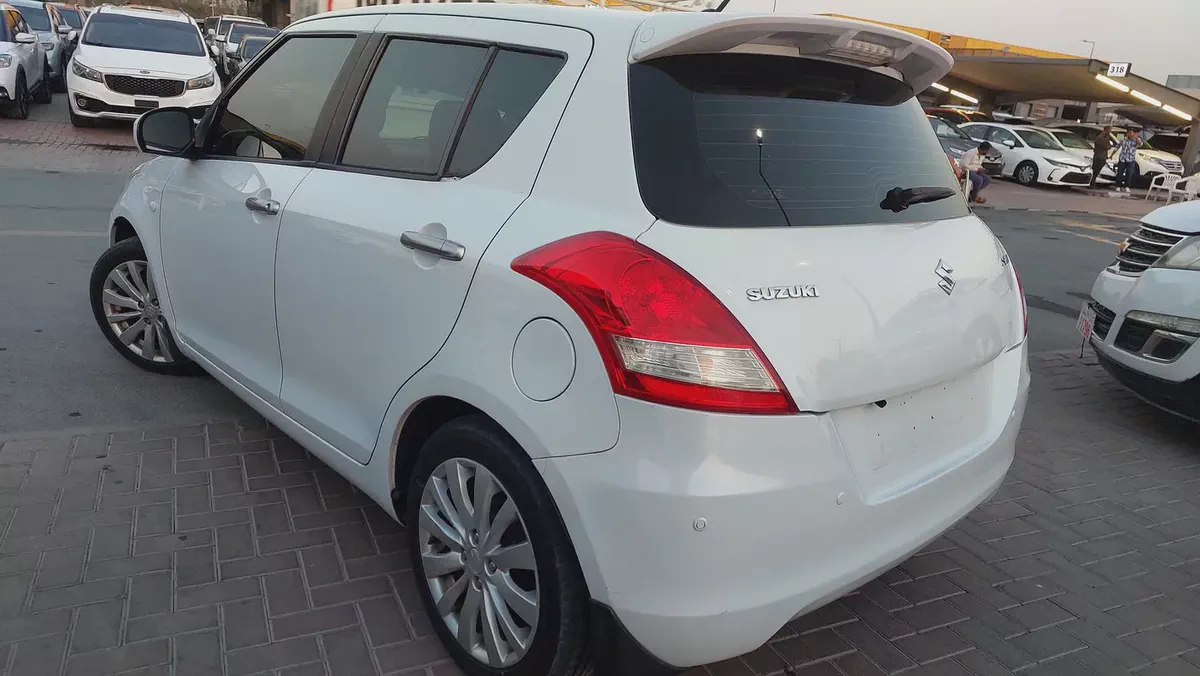 Well Maintained Suzuki Swift 2013 GLX | GCC Specs | Reliable Hatchback-8-8