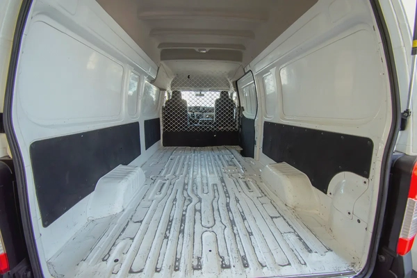 2022 Nissan Urvan | High-Roof Delivery Van | GCC Specs | Ref#N26782