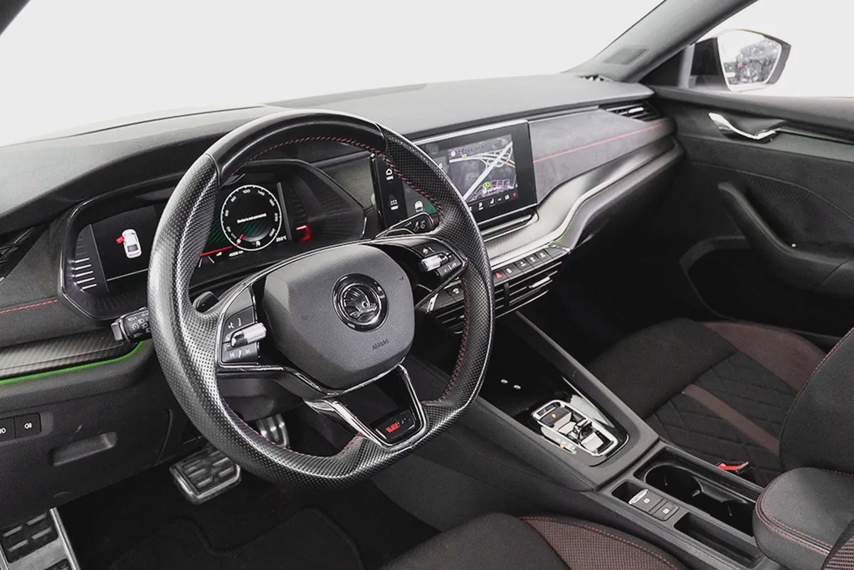 1,875 AED  / months | 0% DP | 2022 Skoda Octavia VRS / Full Skoda Service History  Warranty-5-5