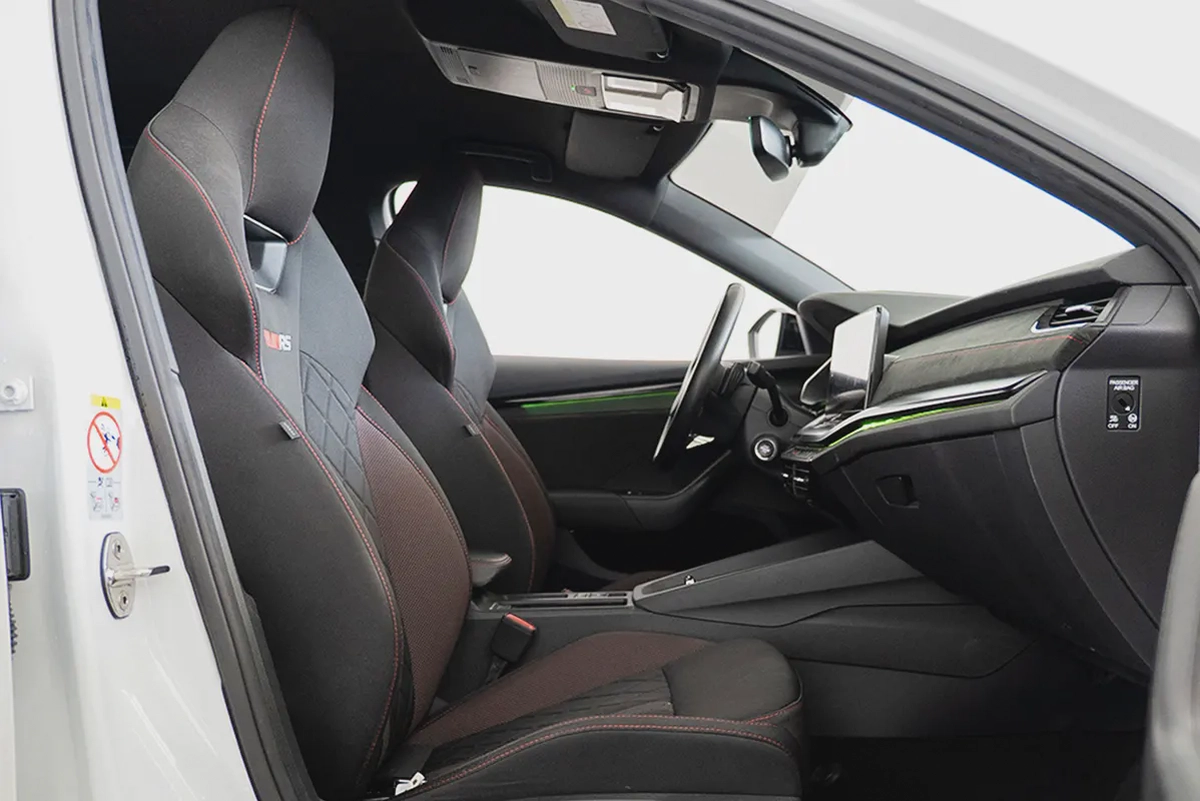 1,875 AED  / months | 0% DP | 2022 Skoda Octavia VRS / Full Skoda Service History  Warranty-6-6