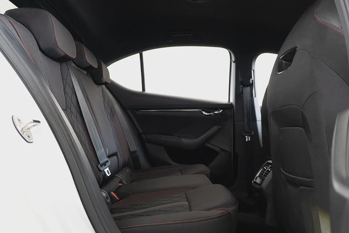 1,875 AED  / months | 0% DP | 2022 Skoda Octavia VRS / Full Skoda Service History  Warranty-11-11