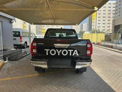 2025 TOYOTA RIGHT HAND DRIVE HILUX TOP-LINE D/CAB 2.8L DIESEL BRAND NEW 0KM-4