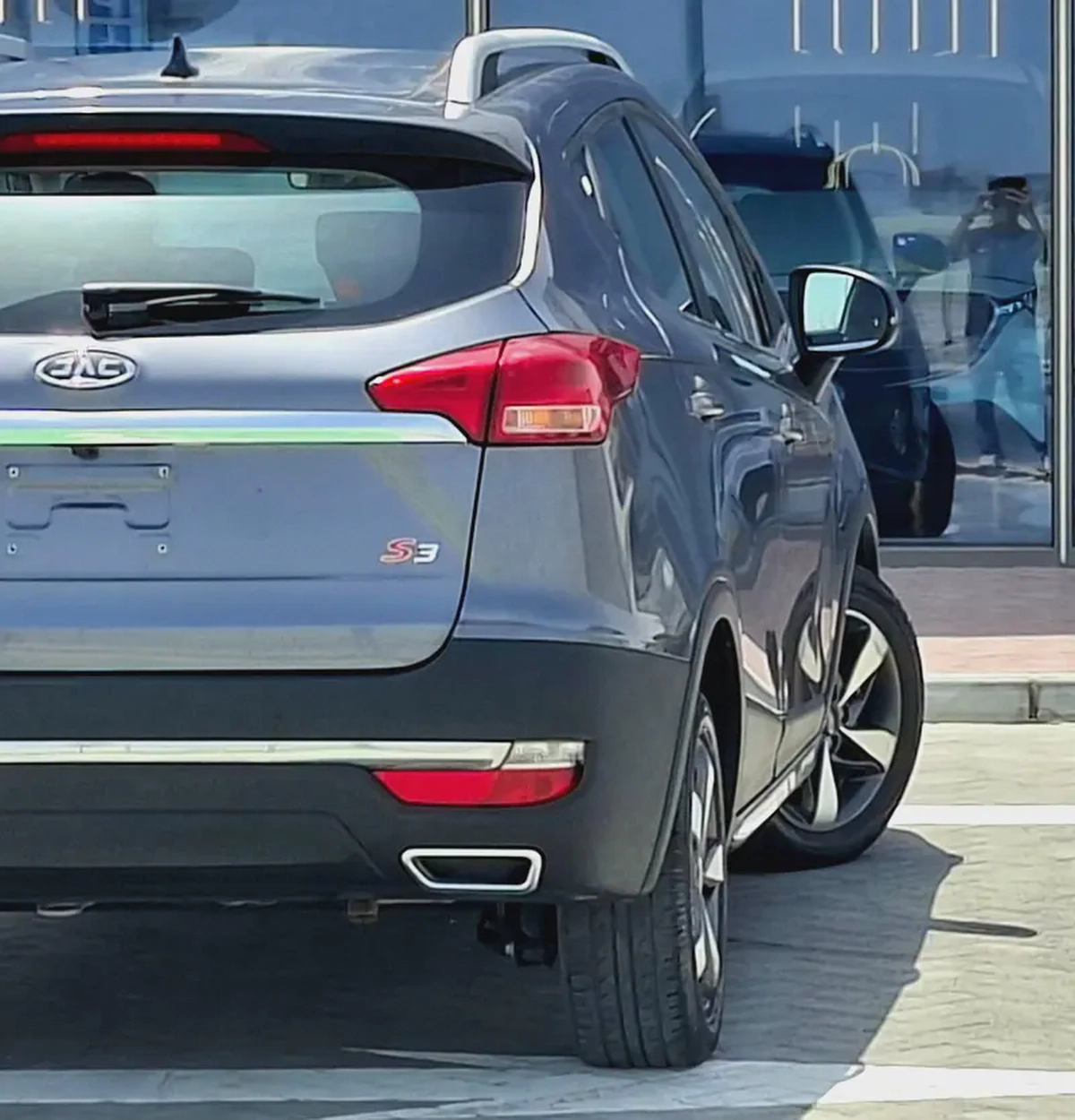 430-Monthly l GCC l Sunroof, Leather, Cruise l Accident Free