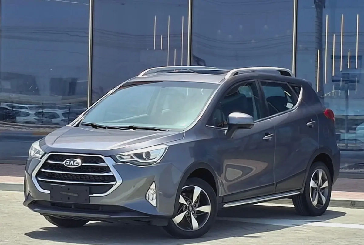 430-Monthly l GCC l Sunroof, Leather, Cruise l Accident Free