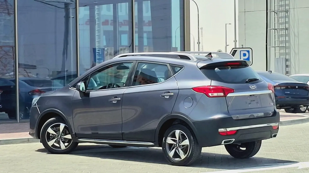 430-Monthly l GCC l Sunroof, Leather, Cruise l Accident Free