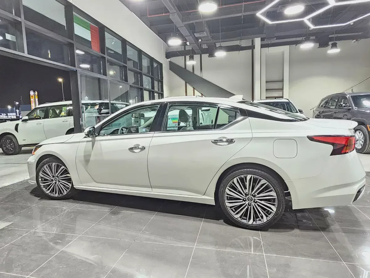 NISSAN ALTIMA SV 2.5L 2026YM بسعر خرااافي نيسان التيما اس في-4-4