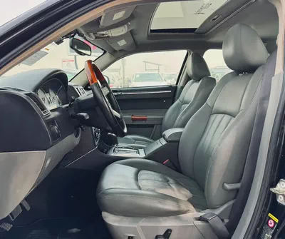 CHRYSLER 300C | 2005 | ONLY : 73,000 KM | JAPAN IMPORT | CLEAN TITLE | 100% ACCIDENT FREE |-17