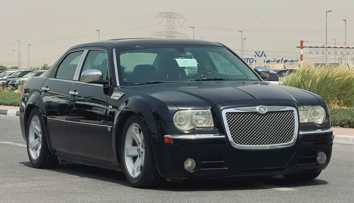 CHRYSLER 300C | 2005 | ONLY : 73,000 KM | JAPAN IMPORT | CLEAN TITLE | 100% ACCIDENT FREE |-3-3