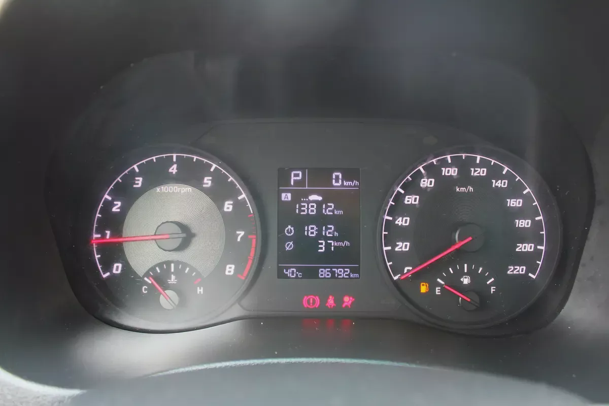 2022 Hyundai Accent Comfort GCC Specs-10-10