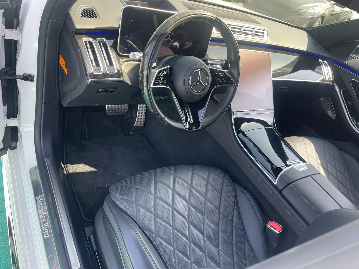 2024 Mercedes-Benz S 500 White Sedan-3-3
