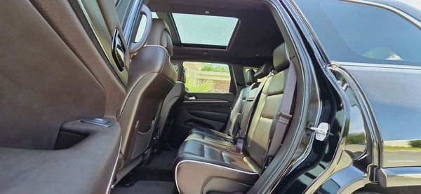 2019 Jeep Grand Cherokee Overland -Full option-Bank Finance Available