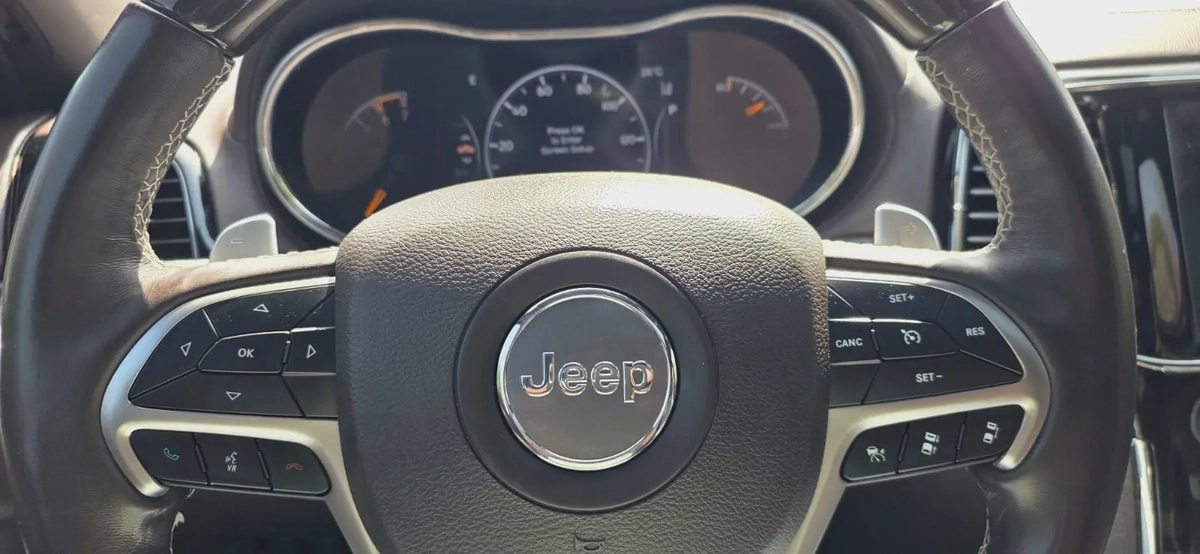 2019 Jeep Grand Cherokee Overland -Full option-Bank Finance Available-13-13