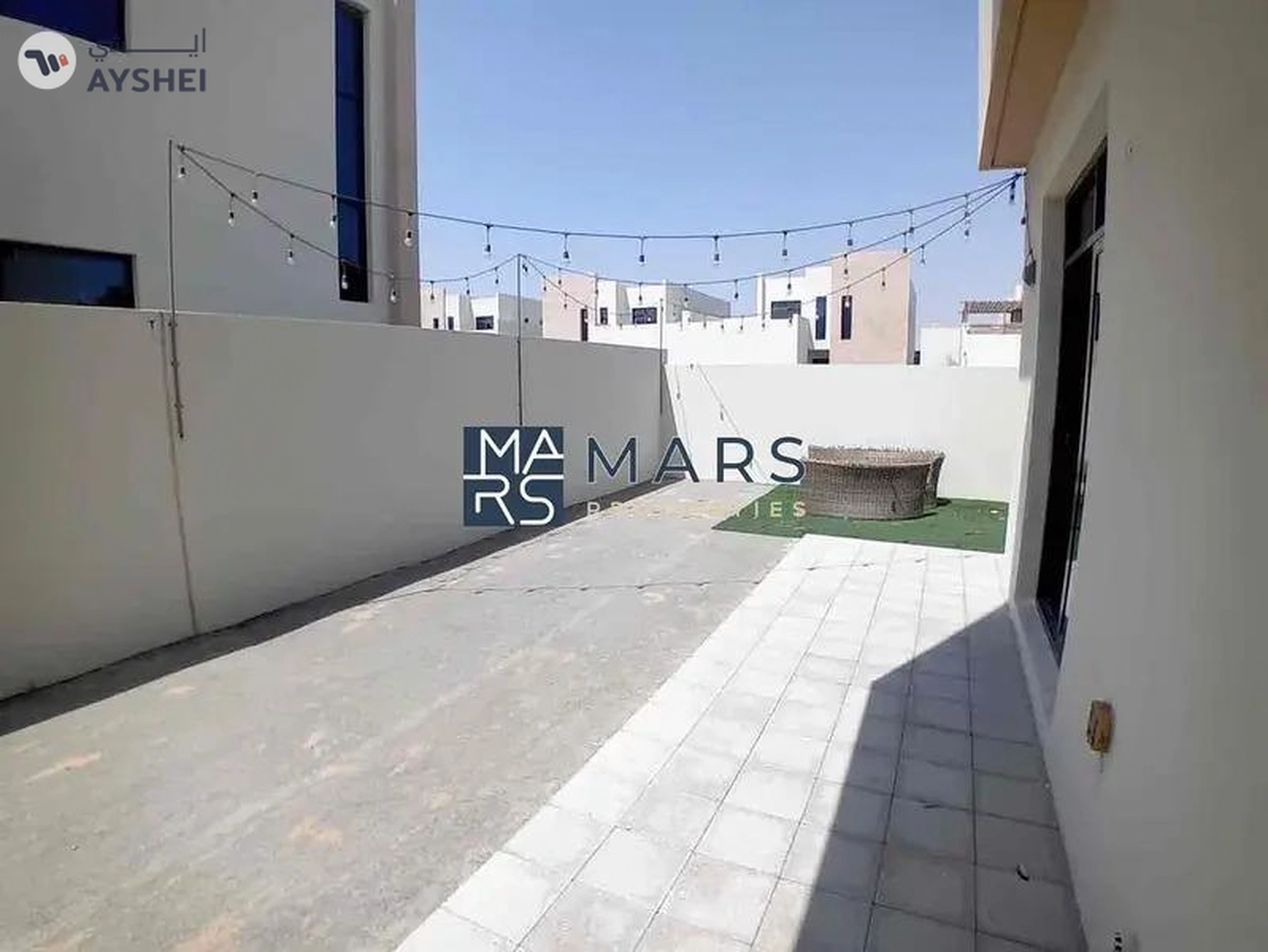 | Corner Unit | Big Garden | Spacious 3 Bedroom |-11-11