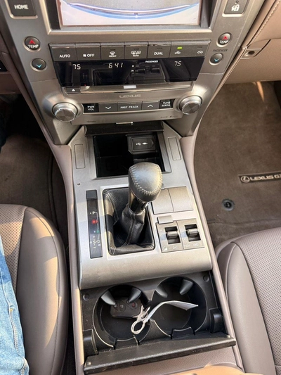 Lexus GX460 Premier 4.6L Full option-9
