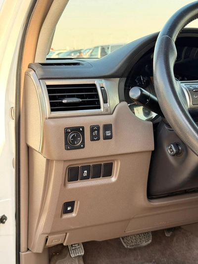 Lexus GX460 Premier 4.6L Full option-11