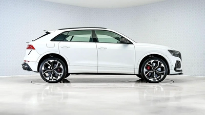 Audi RS Q8 4.0 TFSI quattro-1