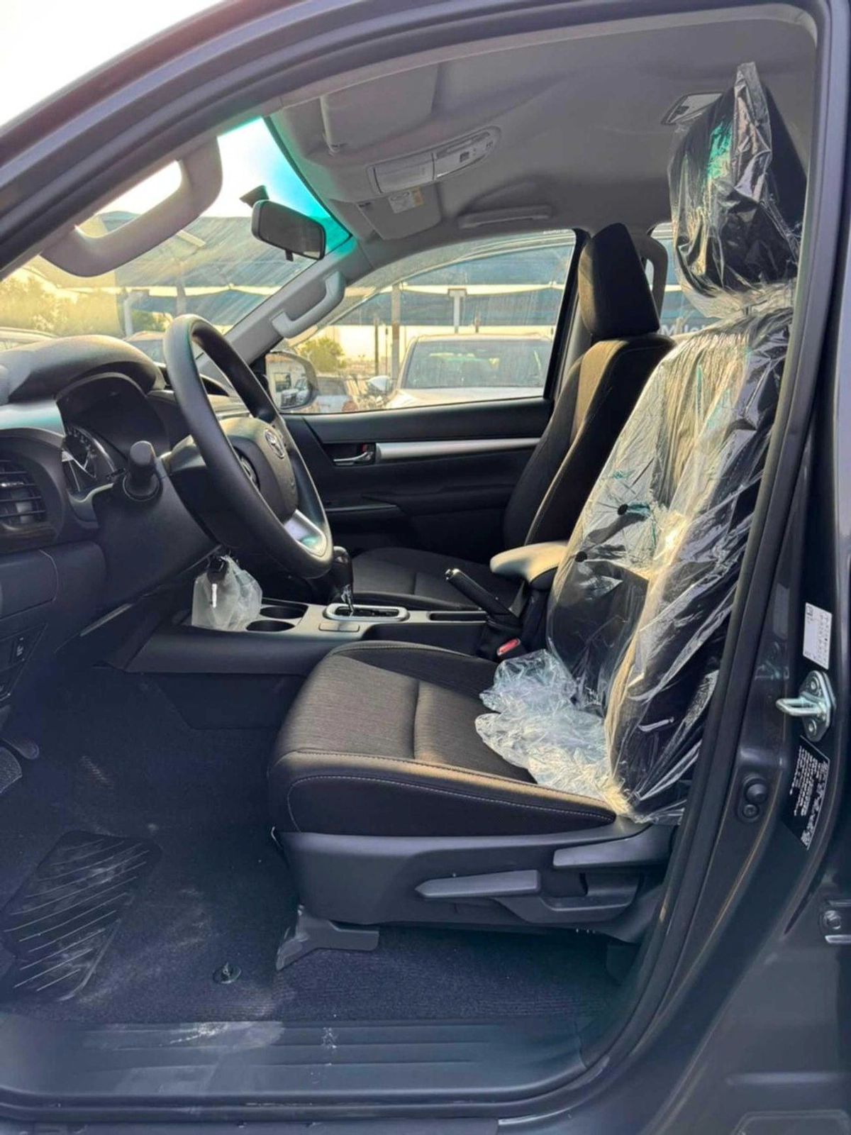 Toyota Hilux SR5 DOUBLE CABIN || 2.8L V4 DIESEL || BLIND SPOT |  (CODE # HDAH1)-9-0