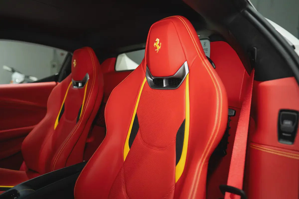 296 GTB | FRONTLIFT | TWO TONE INTERIOR | ENGINE COVERS IN CARBON FIBRE | MATTE GREY WHEELS-10-10