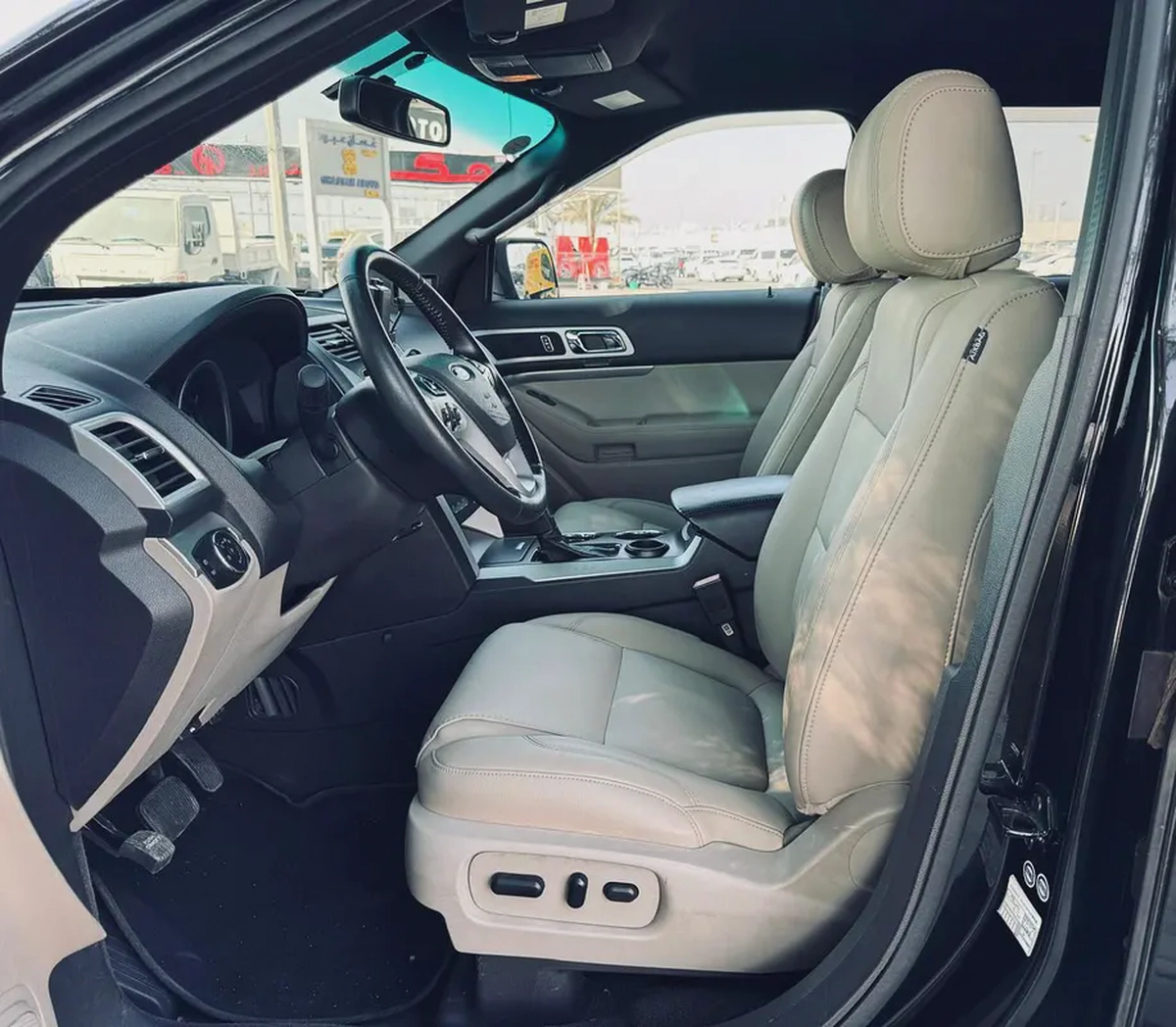 FORD EXPLORER | XLT I WHITE INTERIOR | 2013 | ONLY : 115,375 KM | JAPAN IMPORT | CLEAN TITLE