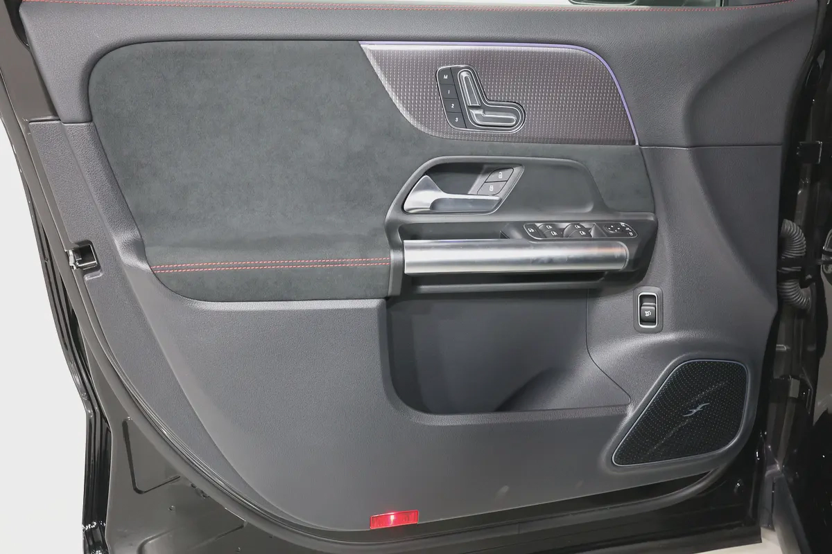 2024 Mercedes-Benz EQA 350 AMG 4MATIC | GCC Specs | Brand New-7-7